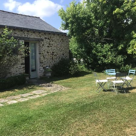 Grand Mainguet Bed & Breakfast Saint-Lambert-la-Potherie Екстериор снимка