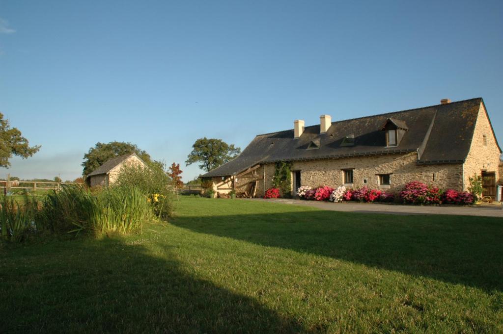 Grand Mainguet Bed & Breakfast Saint-Lambert-la-Potherie Екстериор снимка