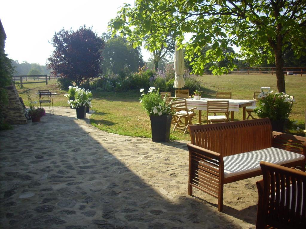 Grand Mainguet Bed & Breakfast Saint-Lambert-la-Potherie Екстериор снимка